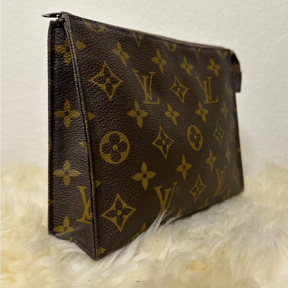 70’s Vintage Louis Vuitton Toilette Pochette 19 Cosmetic Bag Pouch / Clutch - Picture 3 of 15